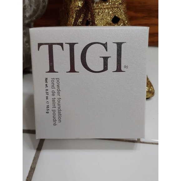 Face powder foundation - Picture 3 of 3